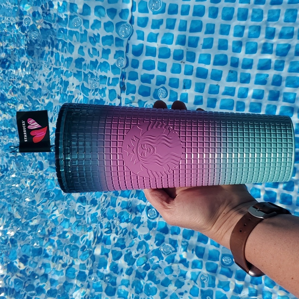 Limited Edition Starbucks 2024 Ombré Grid Tumbler 24 oz
